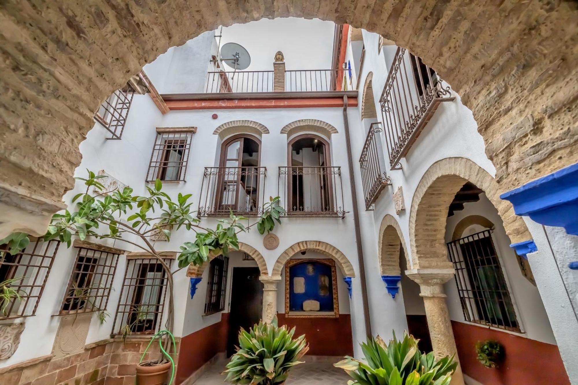 El Capricho De 1849 & Parking Apartment Kordoba Bagian luar foto