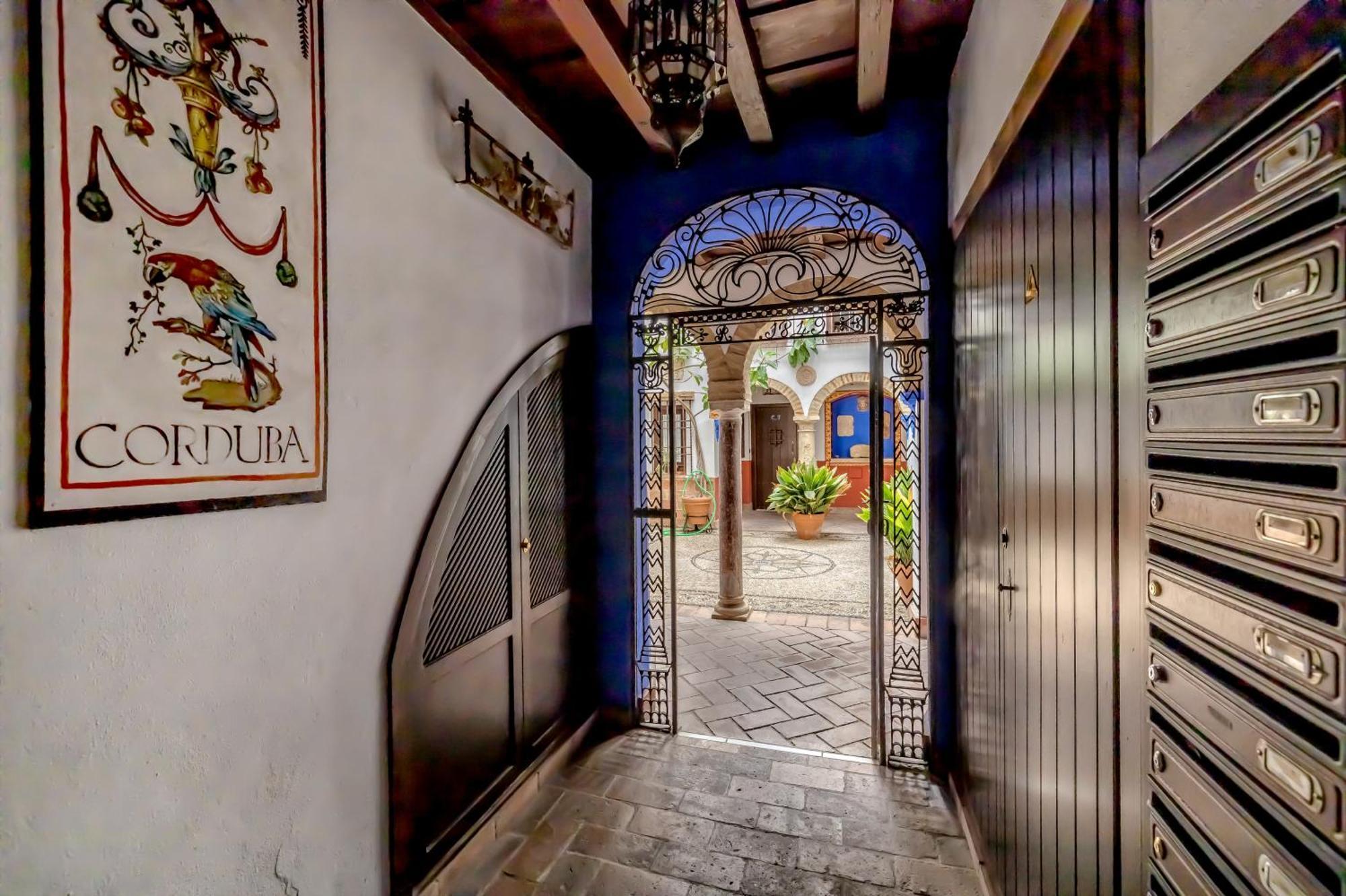 El Capricho De 1849 & Parking Apartment Kordoba Bagian luar foto