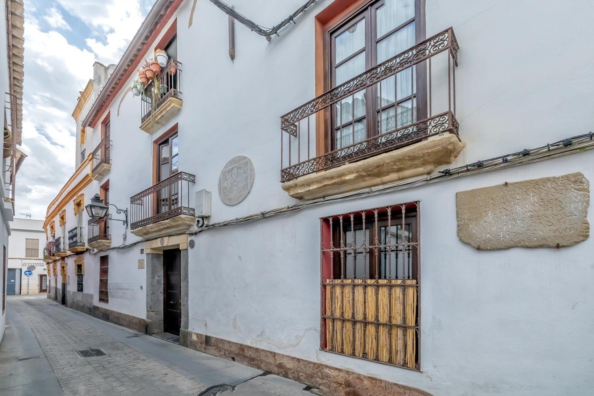 El Capricho De 1849 & Parking Apartment Kordoba Bagian luar foto